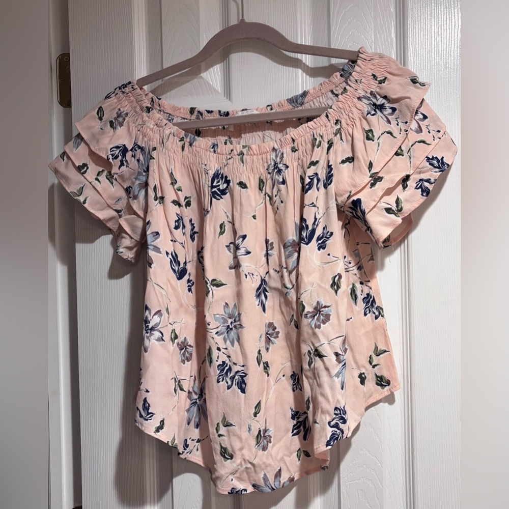 ASTR The Label Pink Floral Off Shoulder Ruffle Blouse Top Size Medium